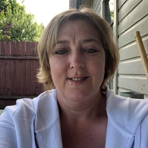 Meet your Posher, Dionne - Picture 1 of 1